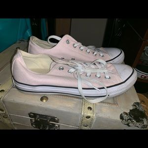 Blush Pink Converse (Chuck Taylor)